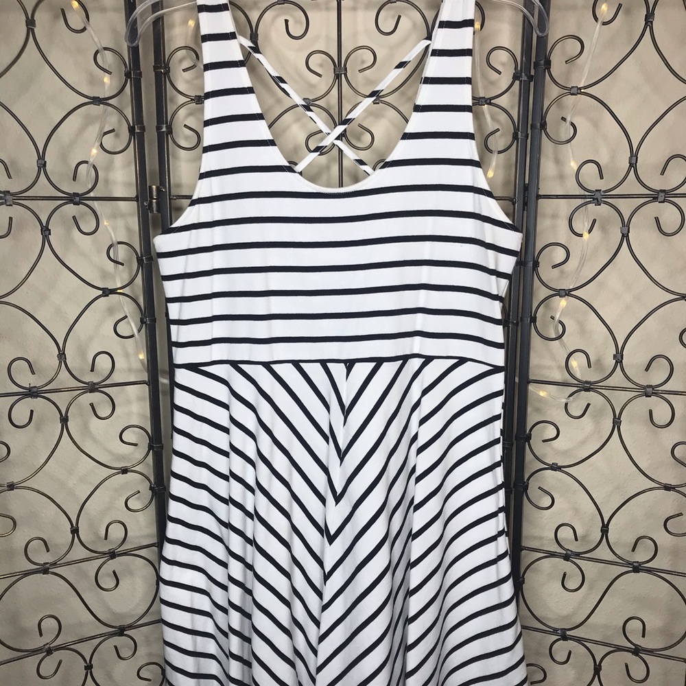 Black and white chevron style print sundress
